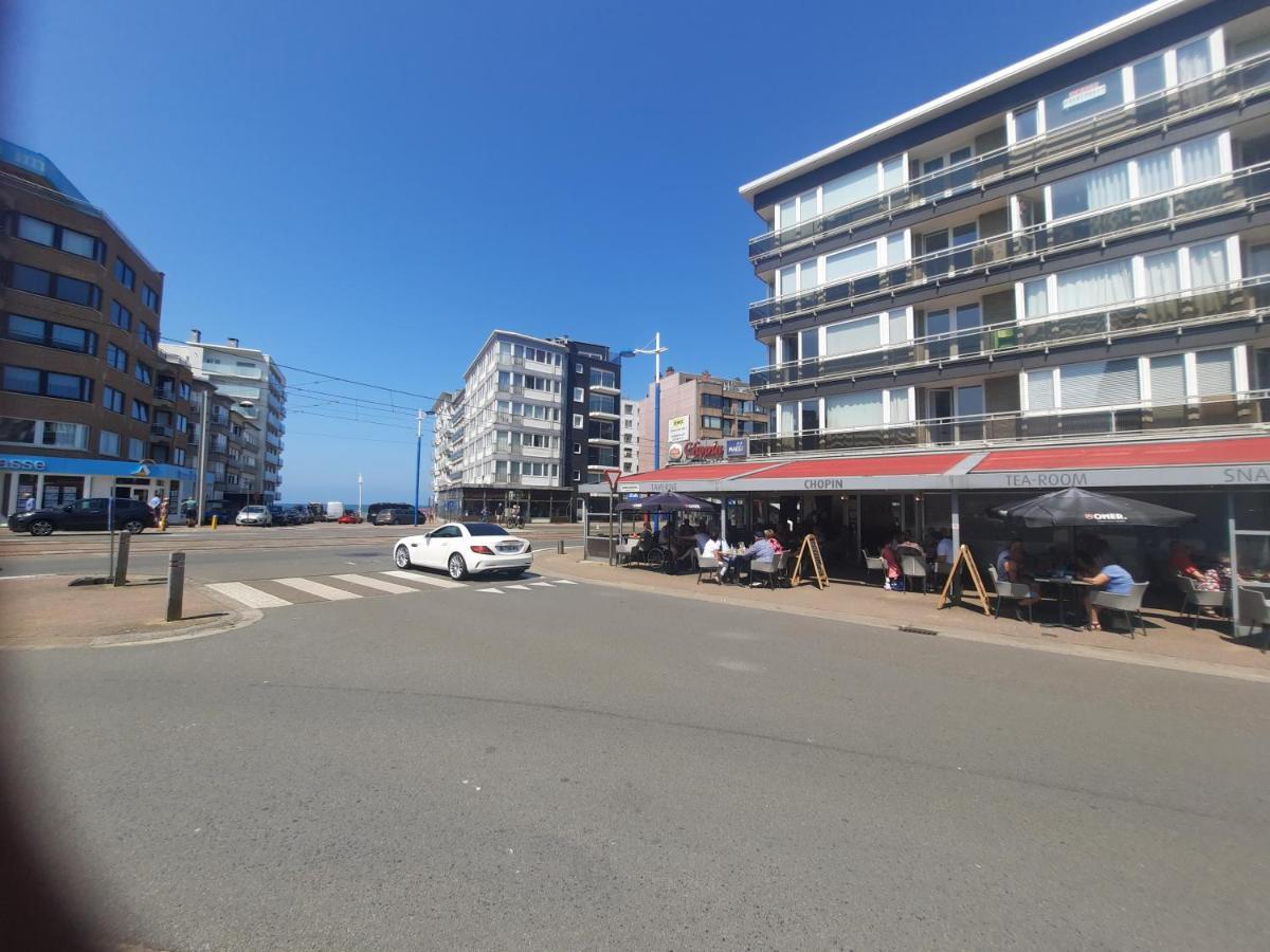 Apartamento Zeezicht Sibeac Koksijde Exterior foto